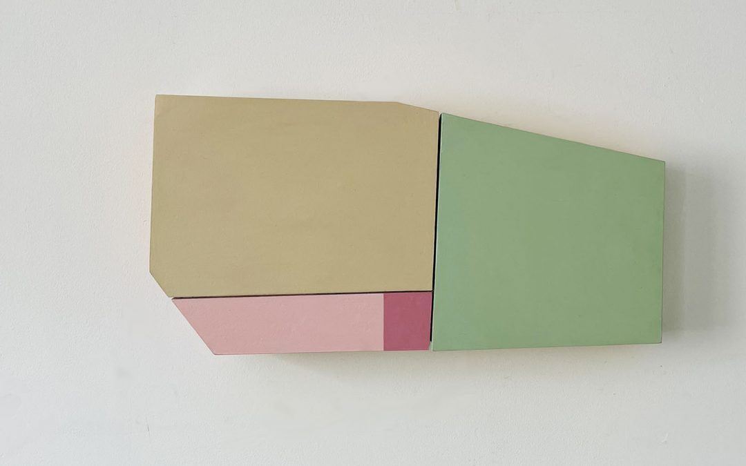 colour study 3 forms (rose square)